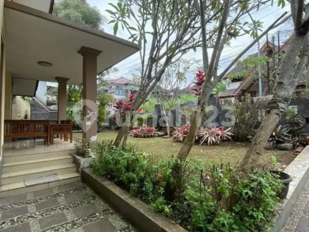 Rumah cigadung dekat dago, cikutra bandung