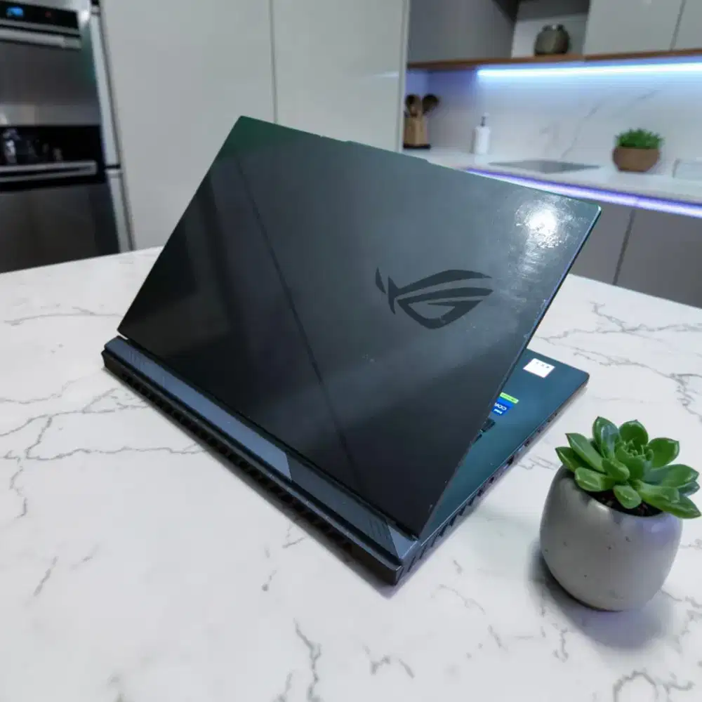 ASUS ROG STRIX G16
