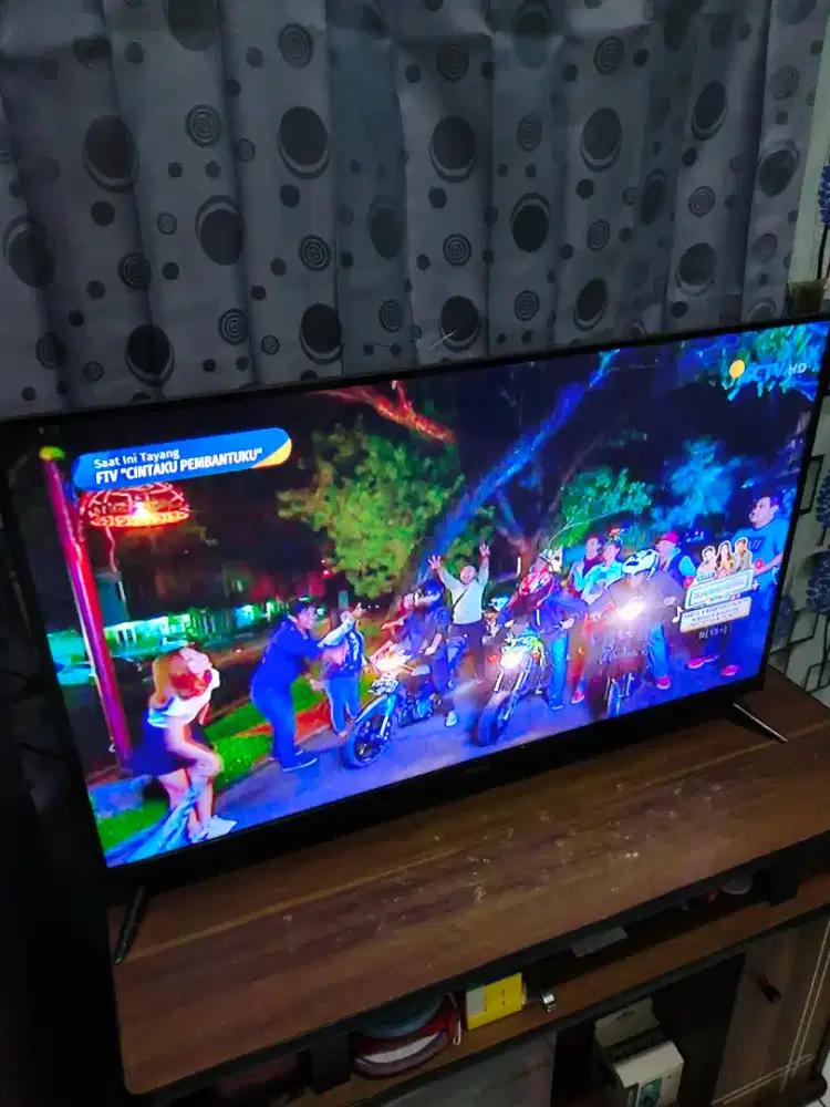 TELEVISI MERK AQUA