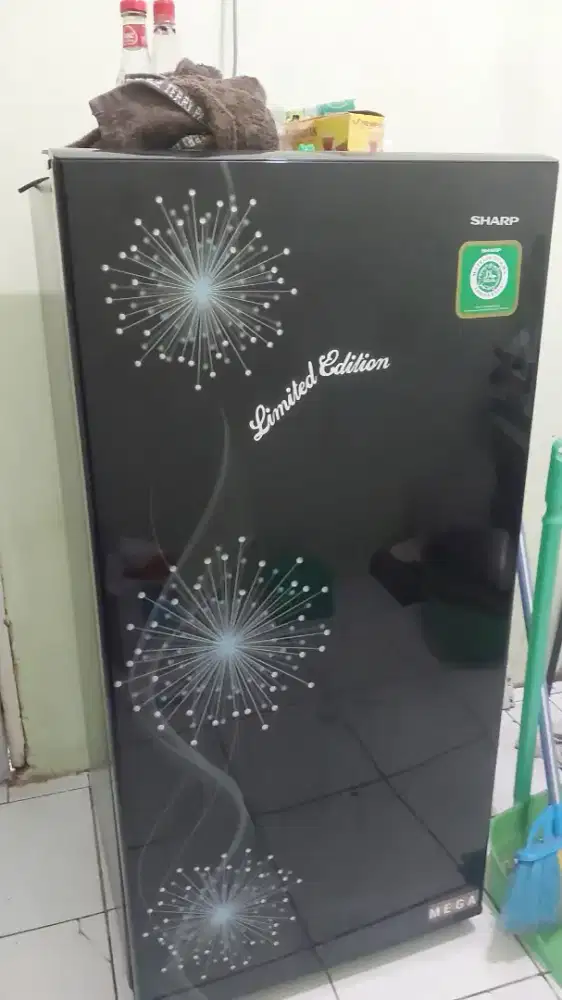 Kulkas sharp 1 pintu