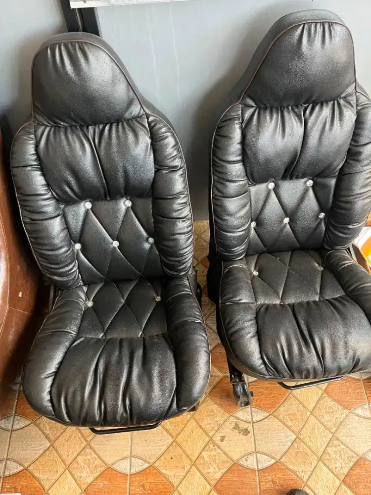 Jok dan cover jok sofa agya