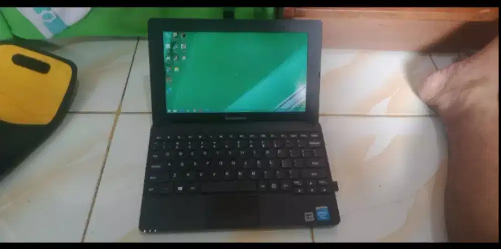 Notebook Lenovo E10-30