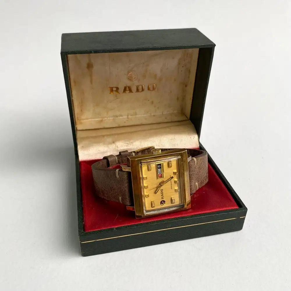 Jam tangan RADO MANHATTAN