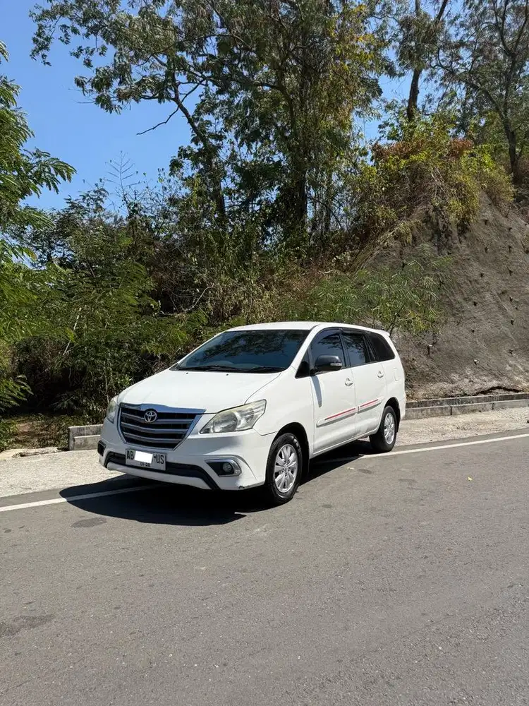Innova Diesel Matic 2013