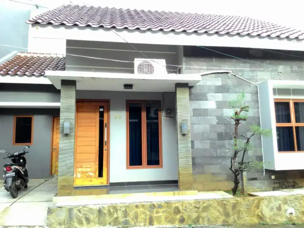 Rumah di Kalisari, Komplek Villa Cijantung