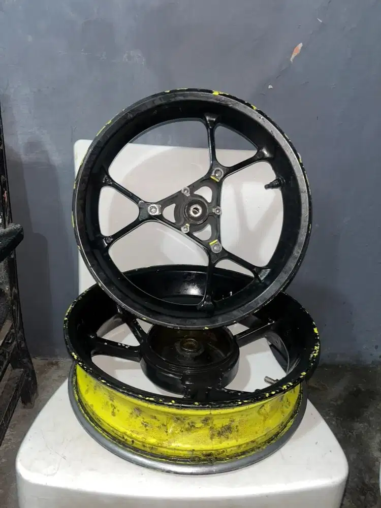 Velg bekas Aerox New 155