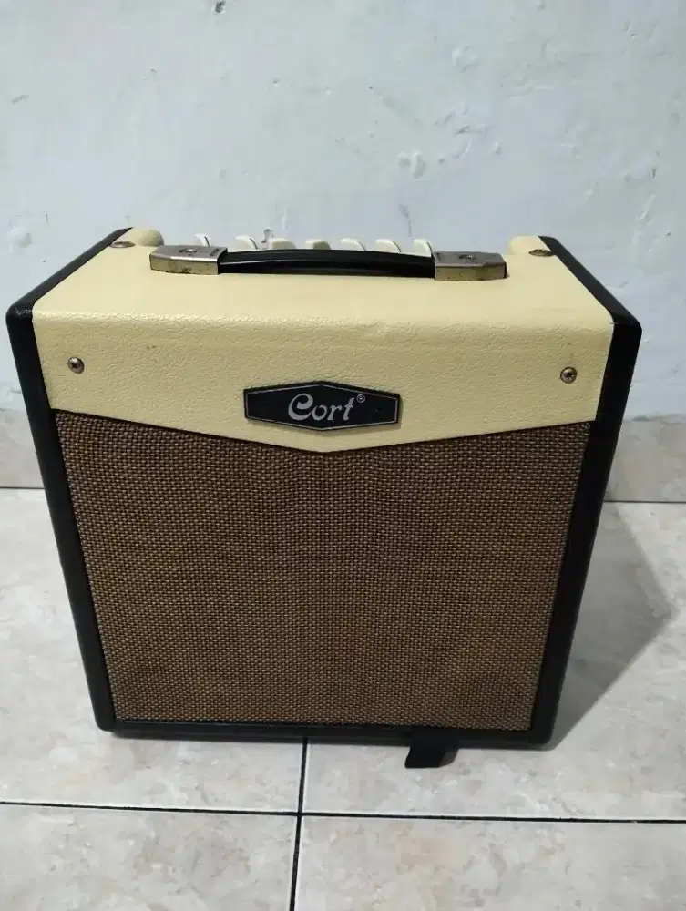 Ampli gitar CORT CM15R