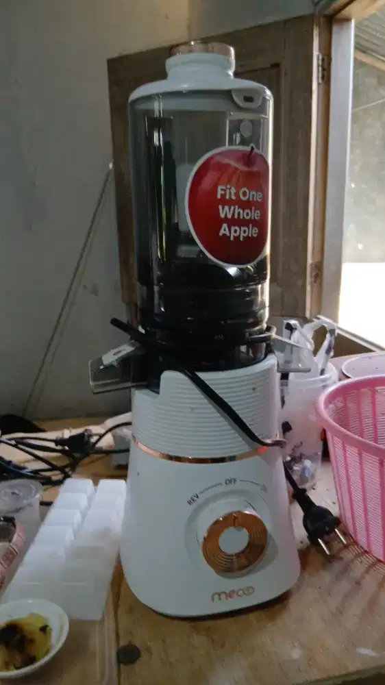 slow juicer mecco