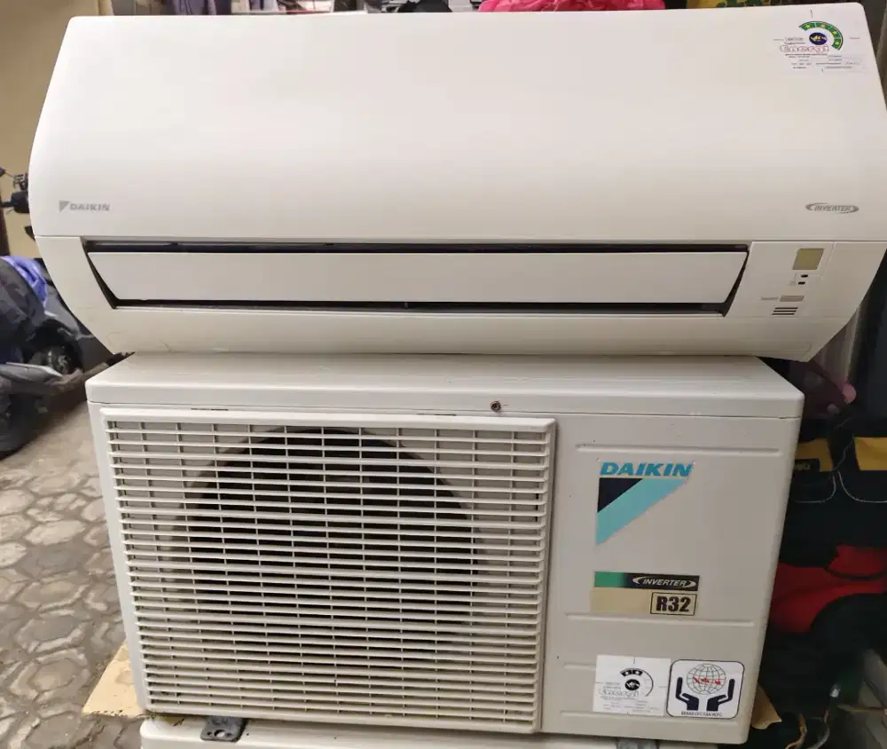 AC Daikin inverter 1 pk Thailand r32