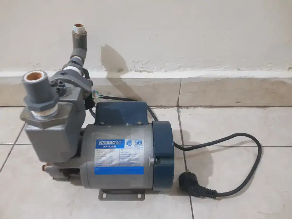 Pompa Air merk Krisbow KP 125M
