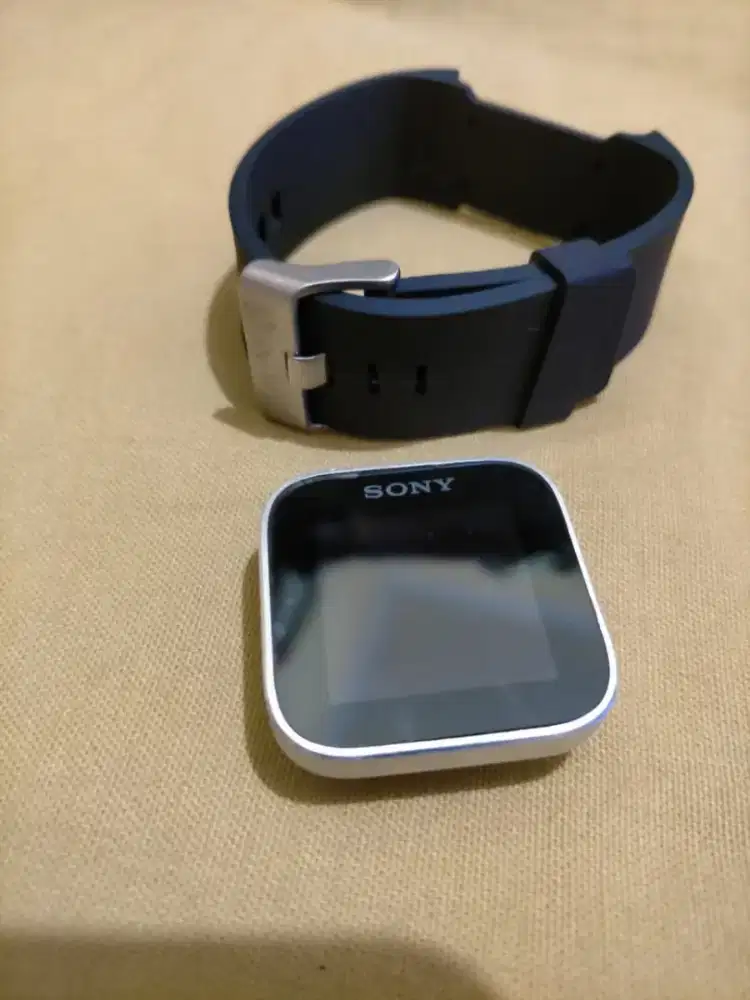 Jam tangan smartwatch Sony original