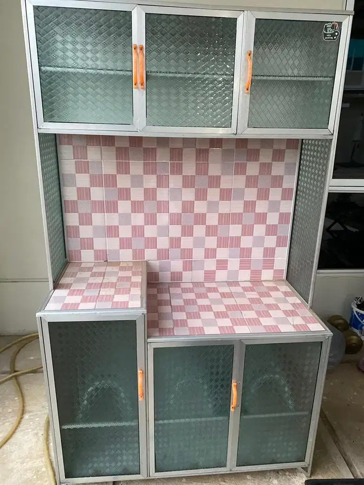 Lemari dapur / rak dapur
