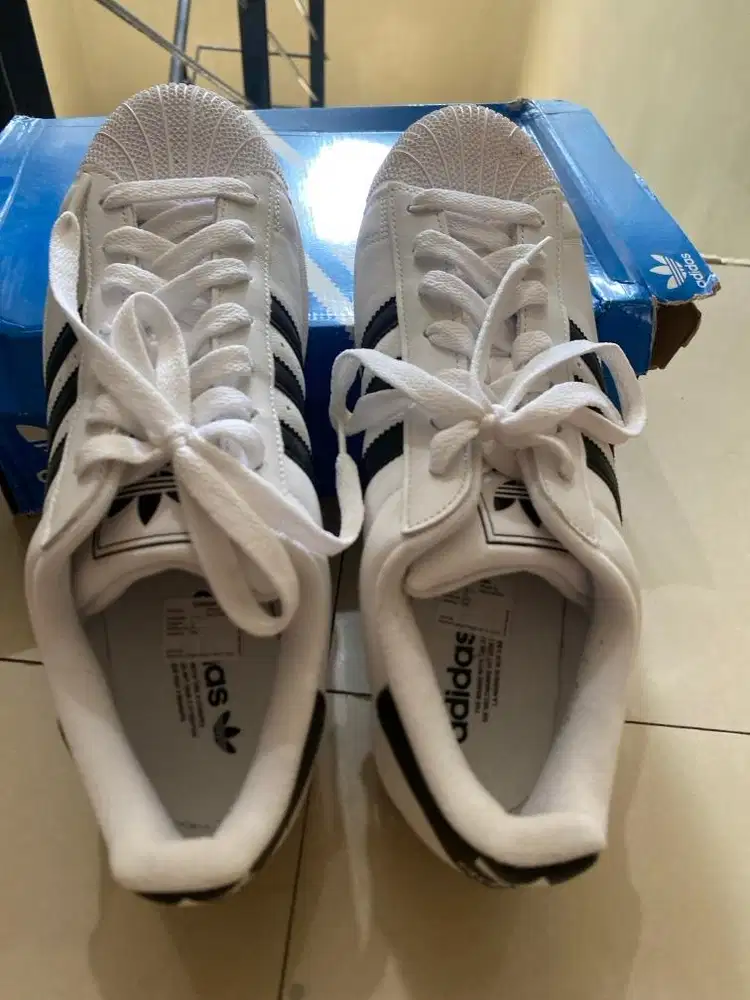 Adidas superstar