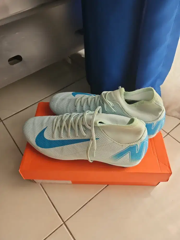 Nike sepatu bola
