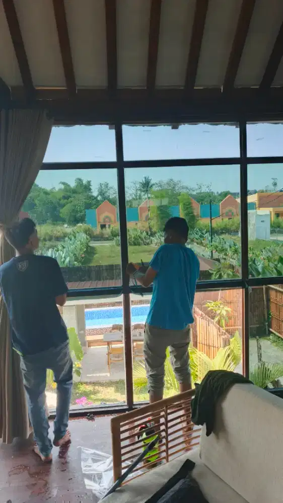 Kaca film meredam panas silau uv unt kantor, hotel, kampus & rumah