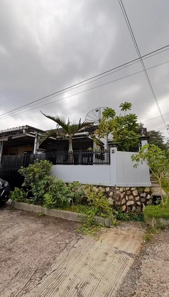 DIJUAL RUMAH LOKASI STRATEGIS