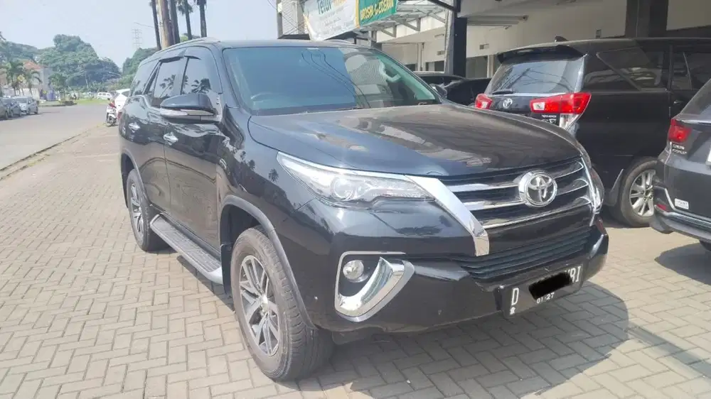 KM 67 Ribu! Viarzet 2016 hitam diesel mitsubishi pajero sport dakkar