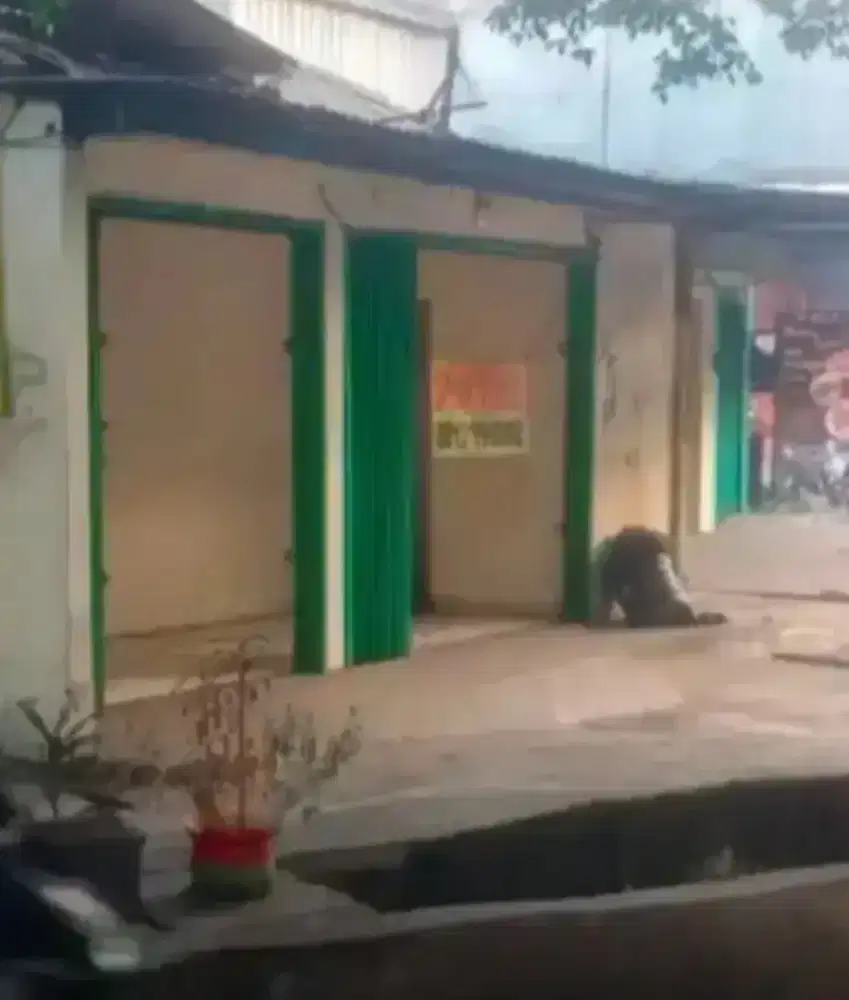 TOKO DI SEWAKAN  BULANAN /TAHUNAN LOKASI STRATEGIS
