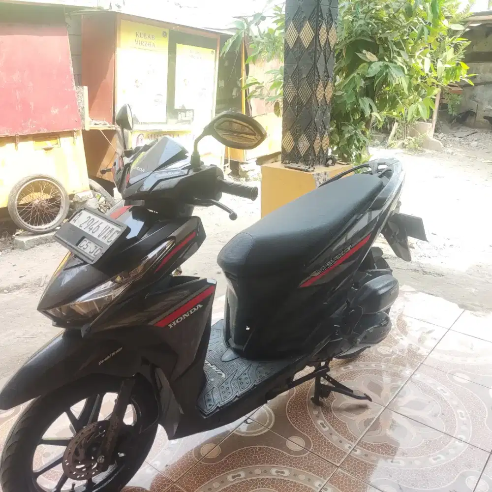 Motor vario pajak hidup