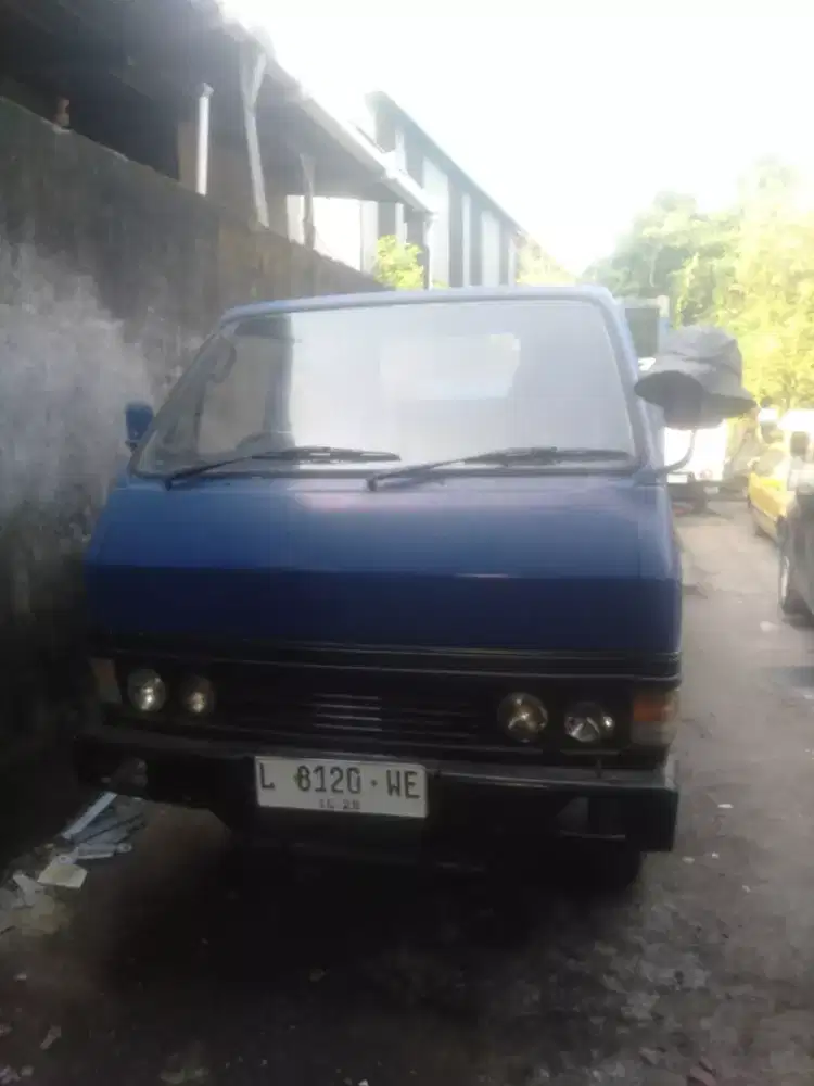 Daihatsu delta 1995 truk