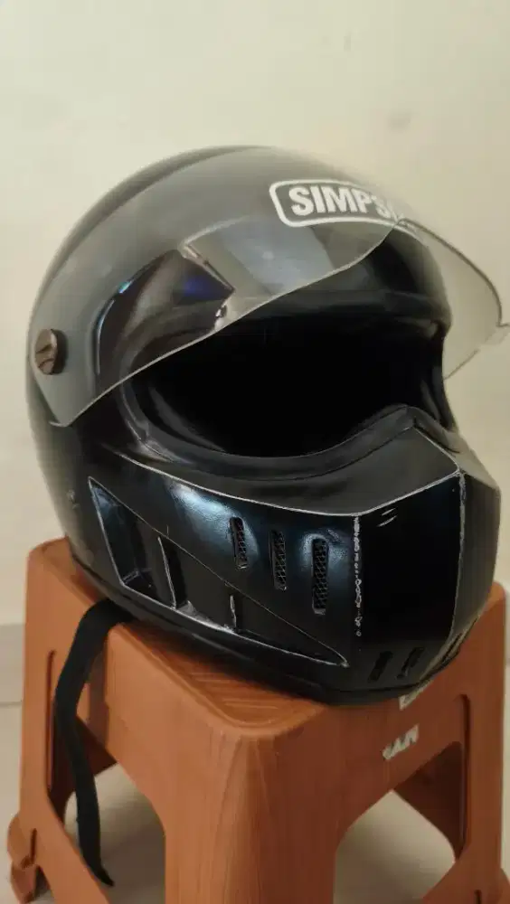 Helm cakil simpson