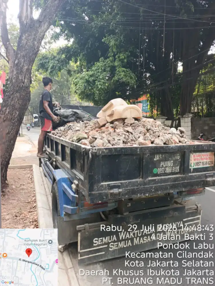 Jasa buang puing dan angkutan sampah