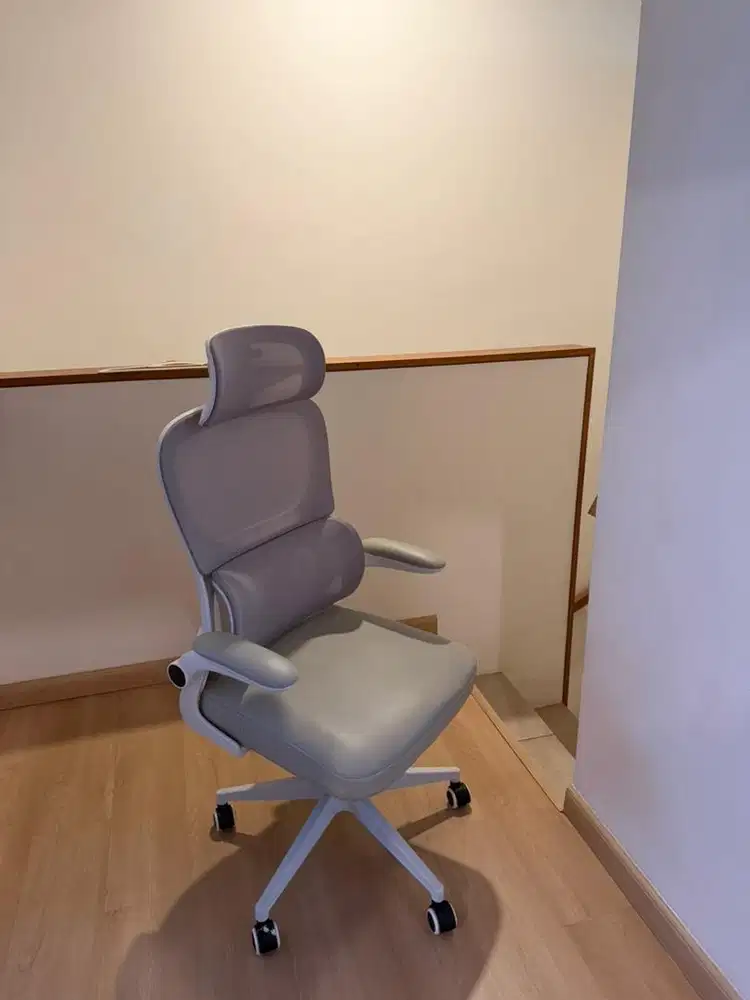 Kursi Kerja Baru Pakai Grey Abu