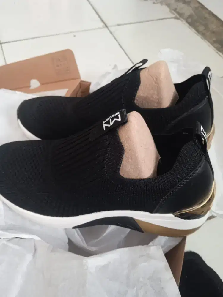 Skechers Mark Nason
