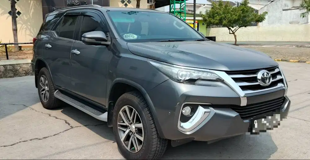 Fortuner VRZ Abu-Abu