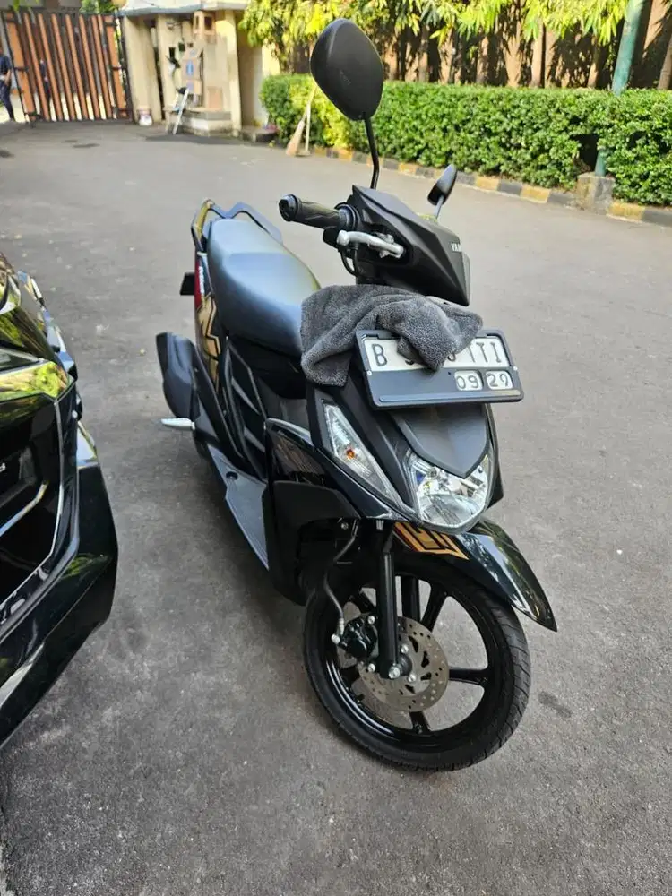 Motor yamaha mio m3 125 tahun 2024 pajak on low km