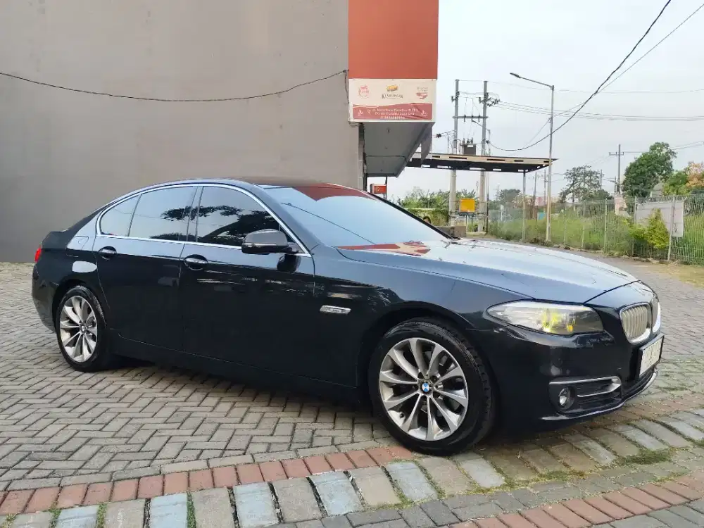 BMW 520i LCI Fcaelift F10 Pajak Baru Twin Turbo Istimewa