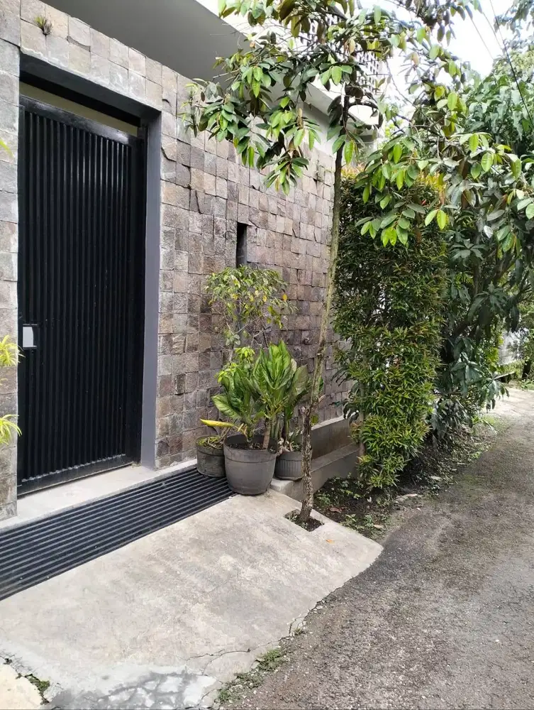 Disewakan Rumah Paviliun di Tengah Kota Bandung (Turangga)
