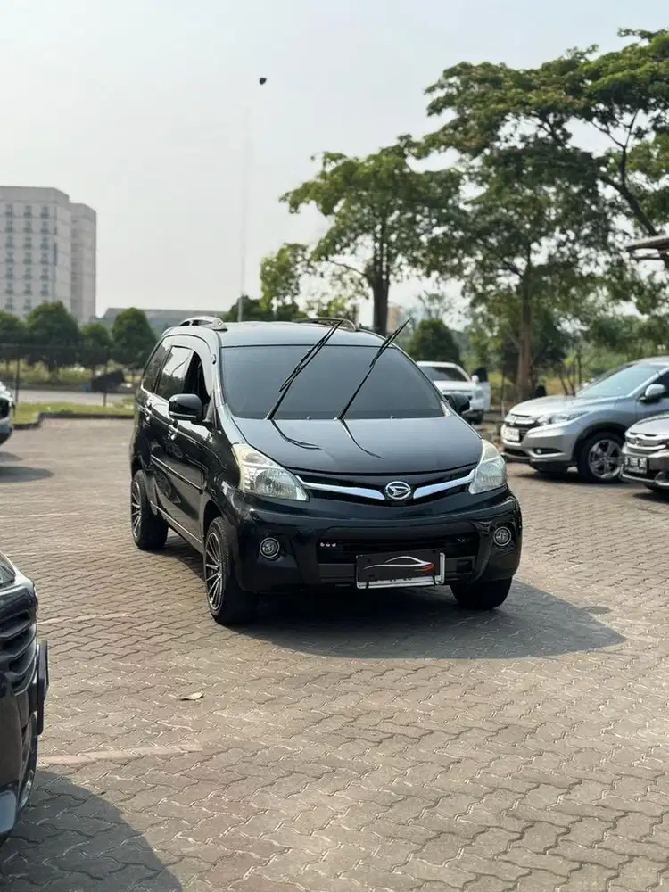 (Cash) Dp2jt Xenia R sporty 2013 Hitam manual mt avanza kredit murah
