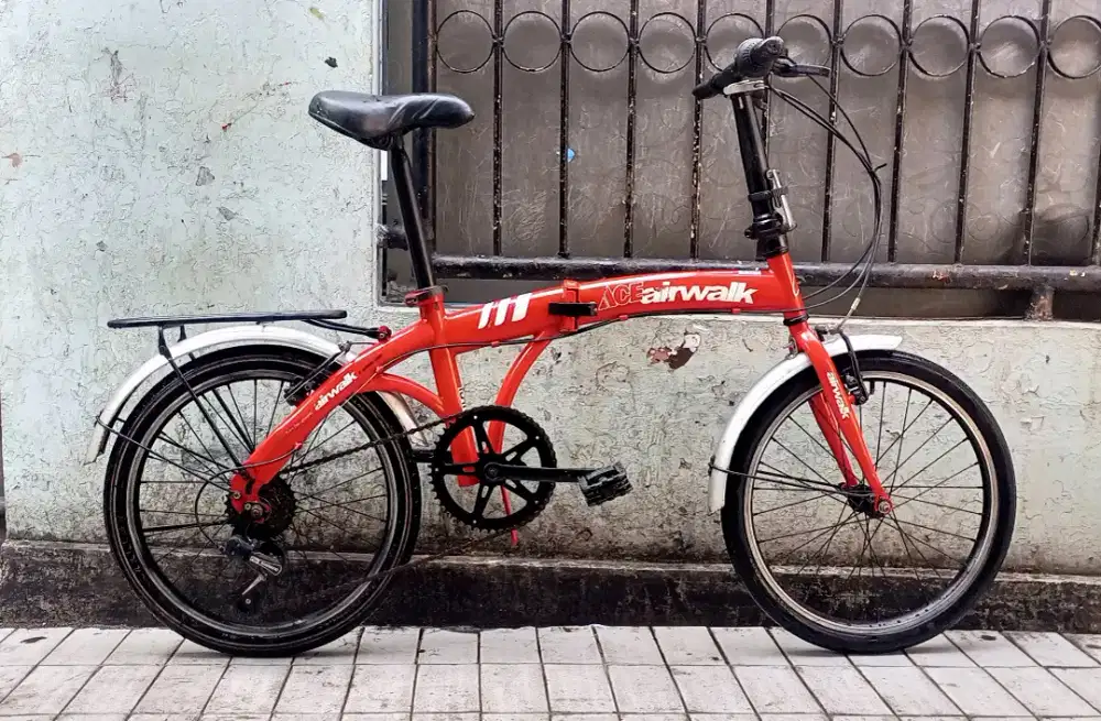 Sepeda Lipat Airwalk 20 inc 6 speed, harga pas.. Cipinang