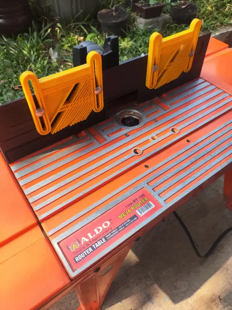 Meja router mini