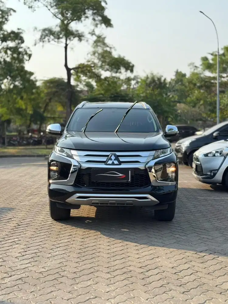 (Cash) Pajero Exceed solar at 2022 pemakaian 2023 hitam fortuner solar