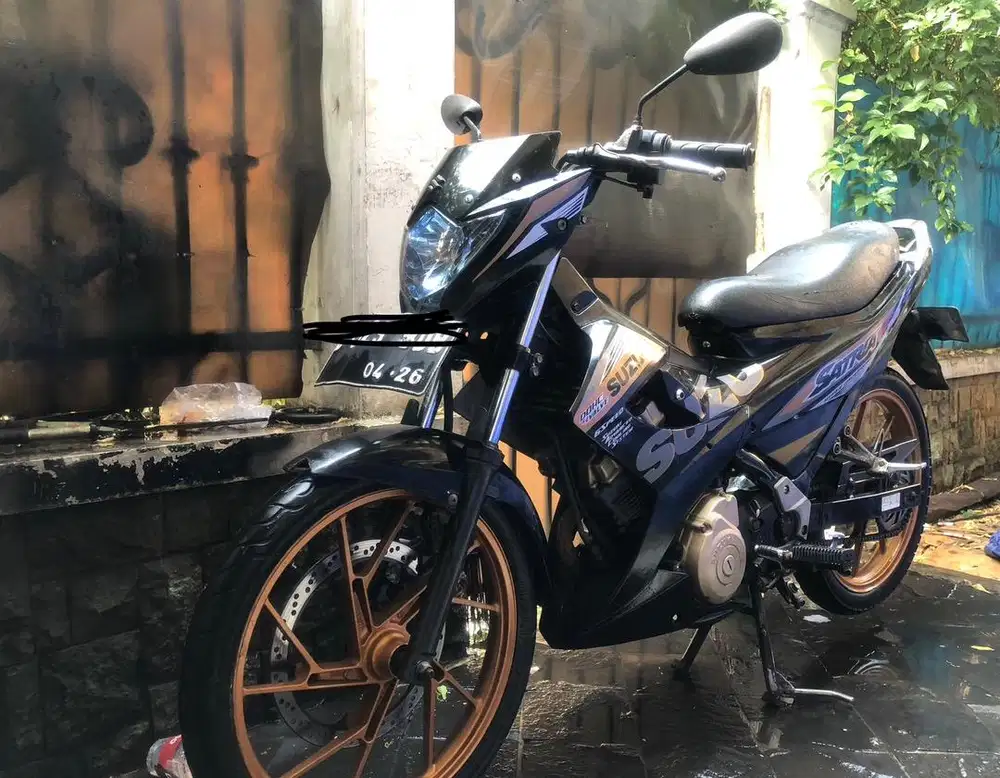 Satria fu150 scd2 tahun 2015 FL hitam
