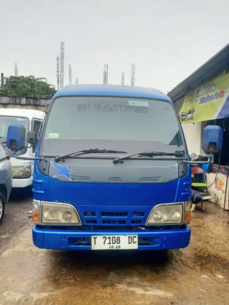 ISUZU ELF NHR 55 MICROBUS THN 2011
