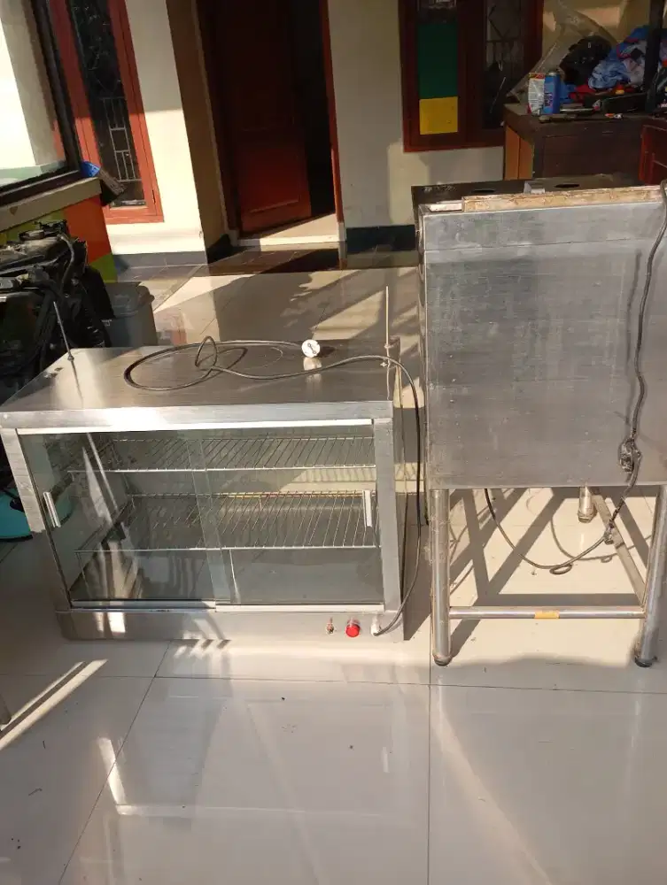 Deepfryer dan warmer display kfc