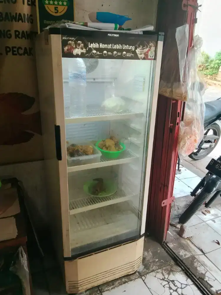 Dijual Showcase Merk Polytron