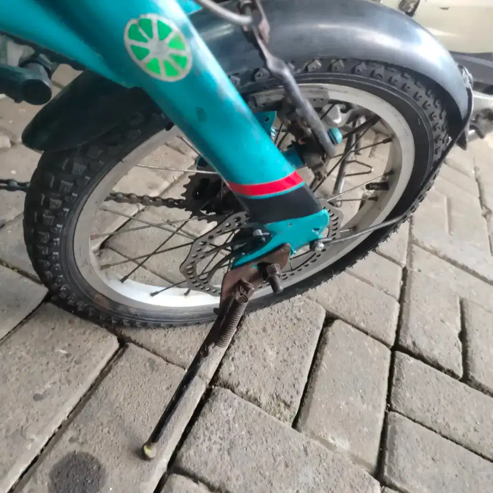 Sepeda lipat ring 16 enteng