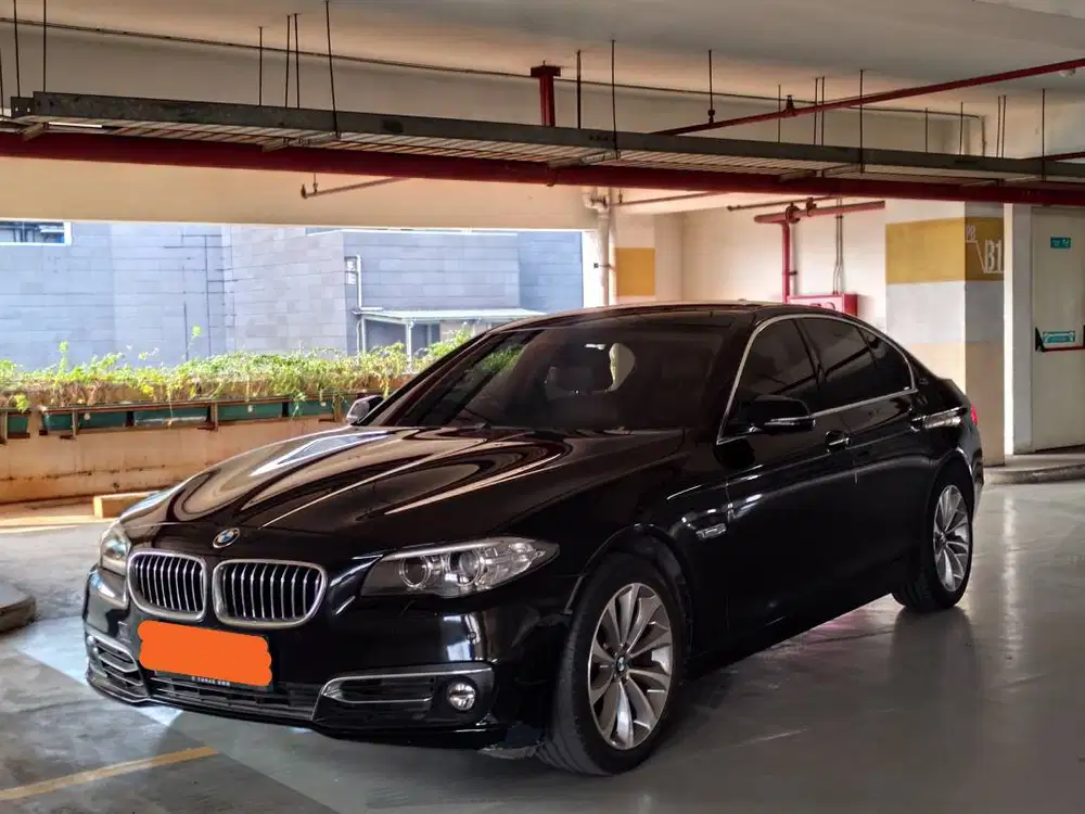 BMW 520i TAHUN 2014 - MULUS TERAWAT