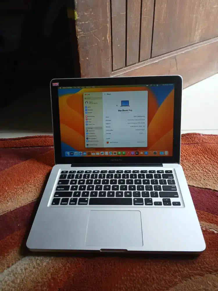 Macbook pro 13-inch.Early 2011 8\128gb