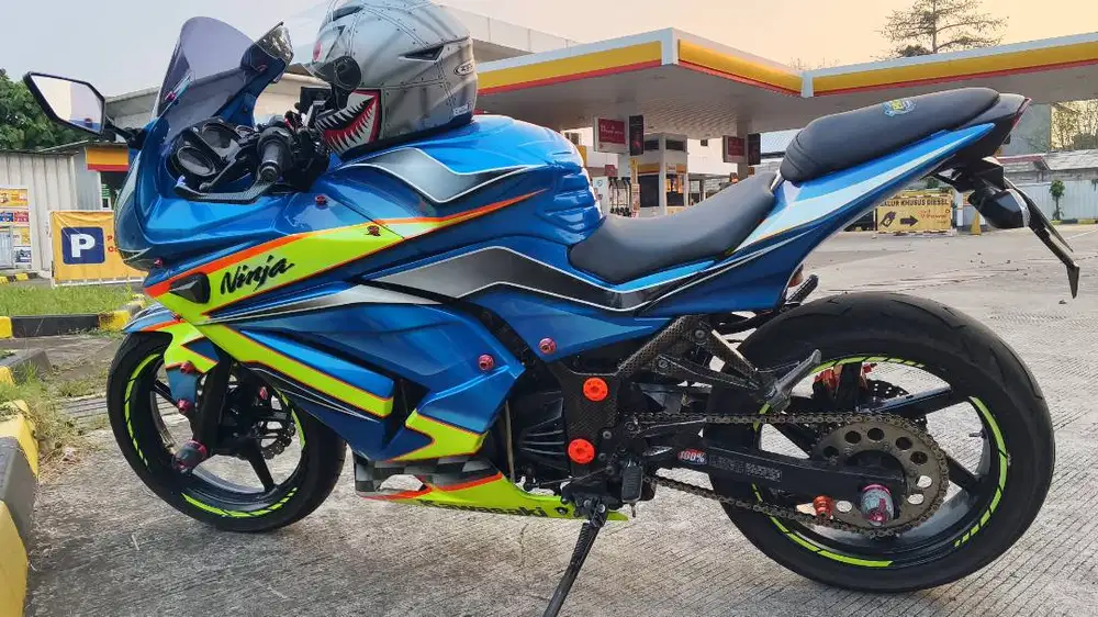Kawasaki ninja karbu 250r / EX250 Lengkap Biru Normal Pemilik Pribadi