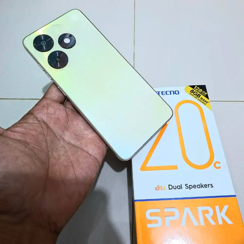 Tecno spark 20 ram 4+4 internal 128 fullset