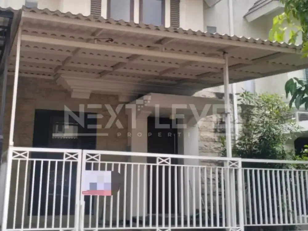 Lelang cash rumah di taman Puspa raya Citraland utama Surabaya barat