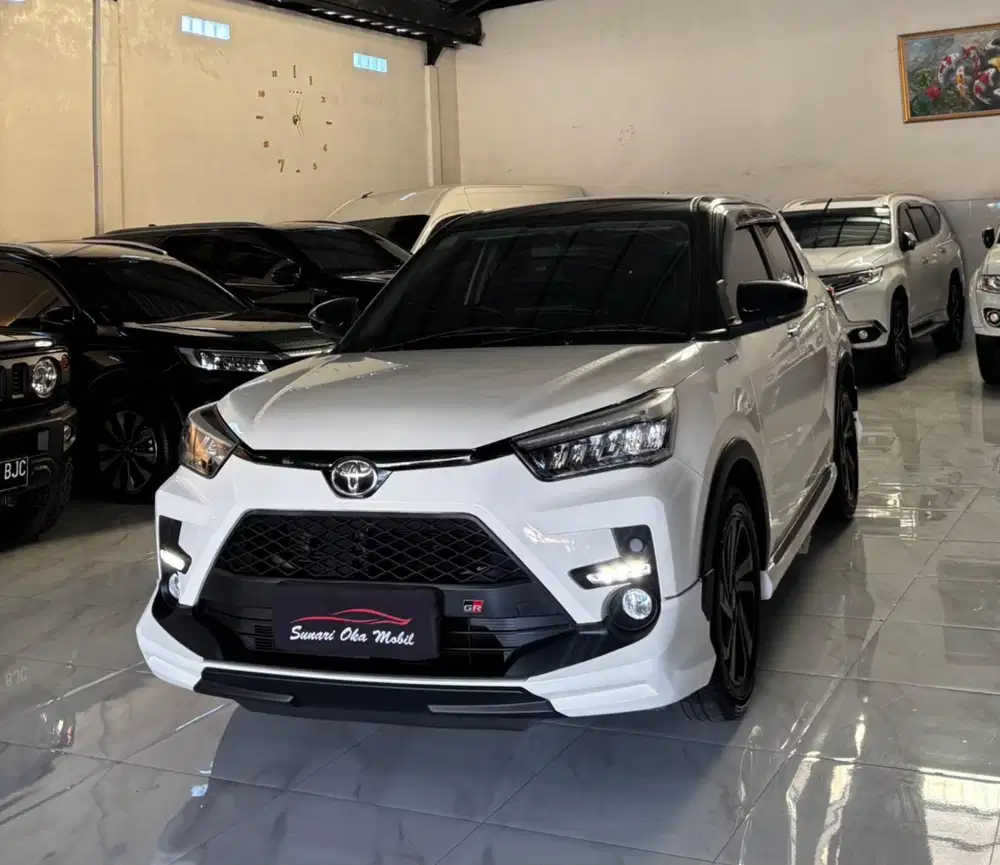Toyota raise Gr two tone