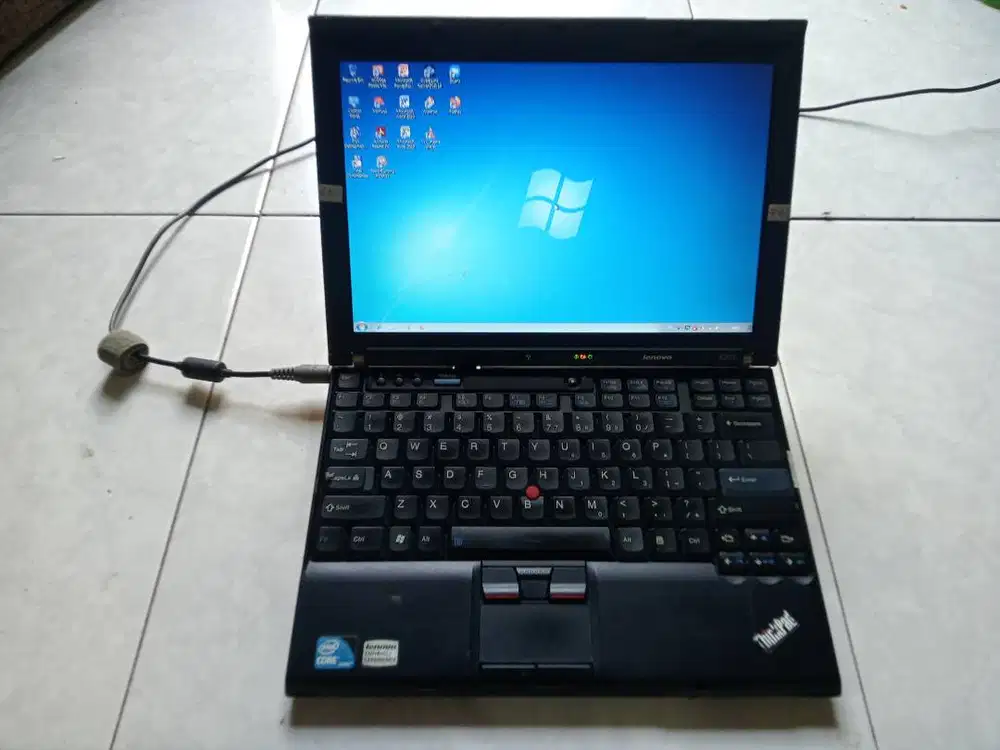 Thinkpad X201i / Core i5 M430 / 250Gb / 4Gb / SOAK / Min.Ringan
