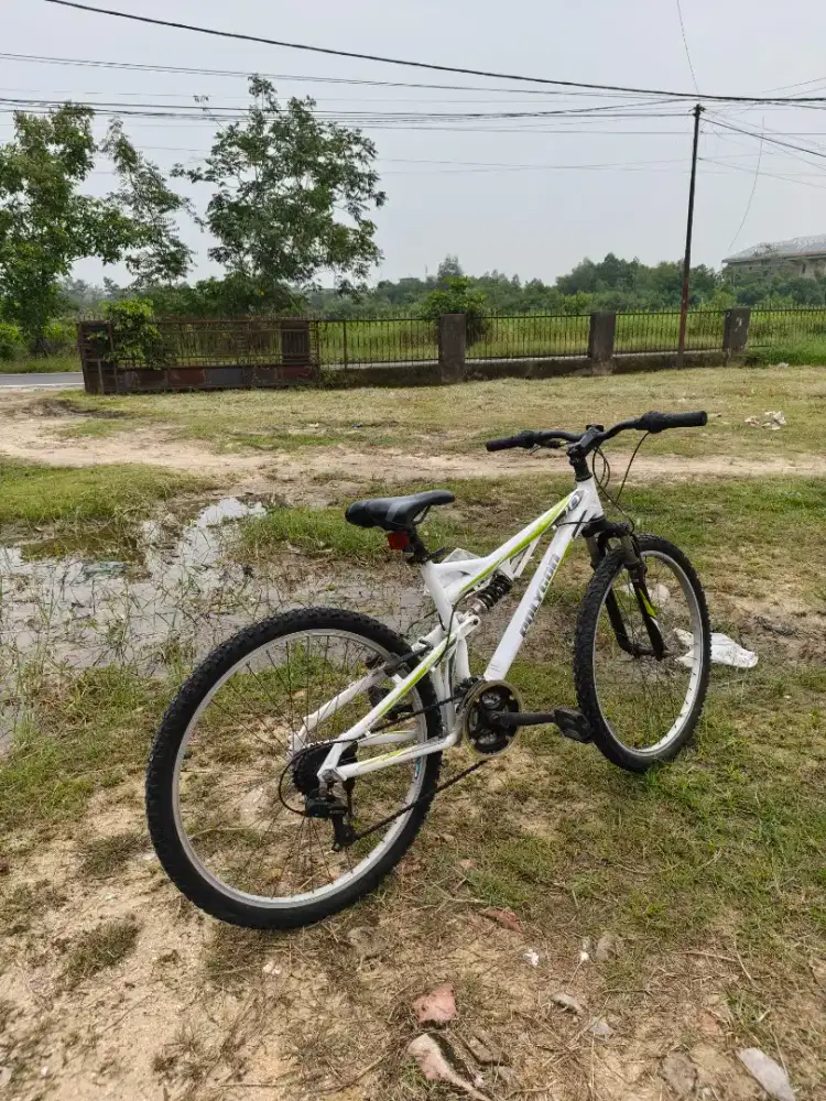 Sepeda Polygon Full Suspensi Ukuran 26 inci