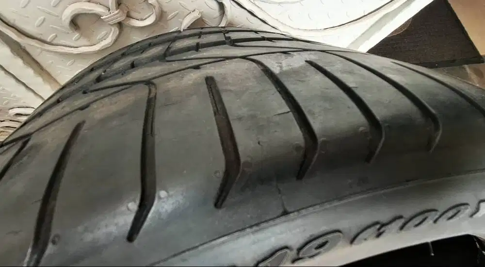 Pirelli 295/30/19